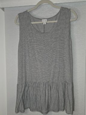 Ava & Viv Gray and White Striped Sleeveless Peplum Top